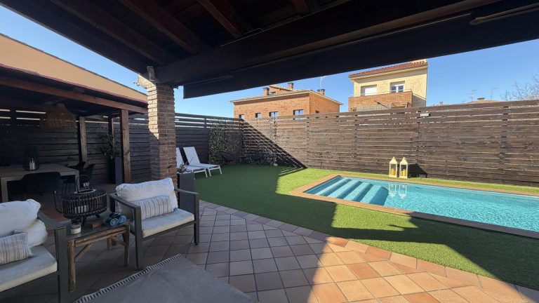 Unifamiliar aïllada a Santa Maria de Palautordera 290.00 m2