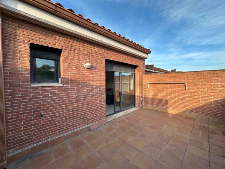 Unifamiliar adossada a Sant Celoni 200.00 m2